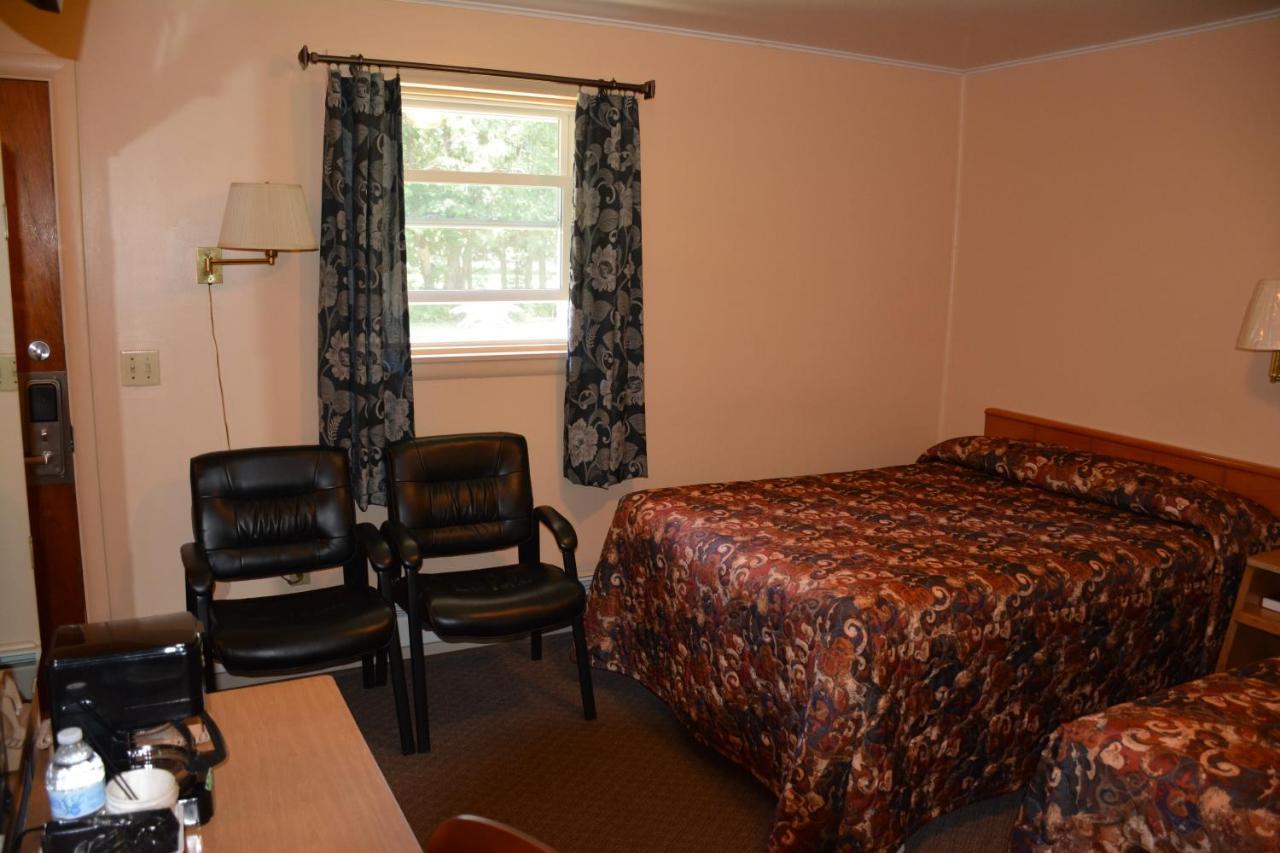 The Village Motel Richfield Springs Esterno foto