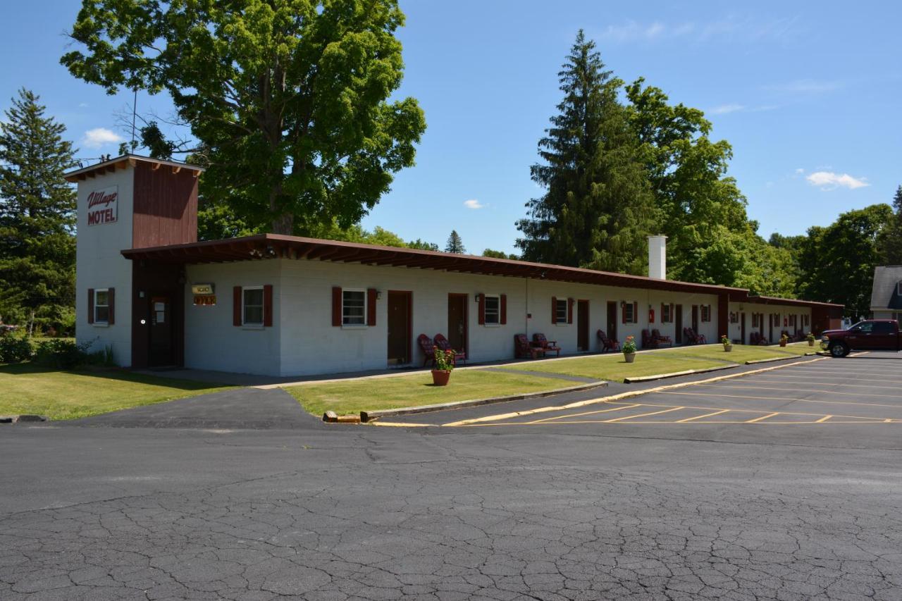 The Village Motel Richfield Springs Esterno foto