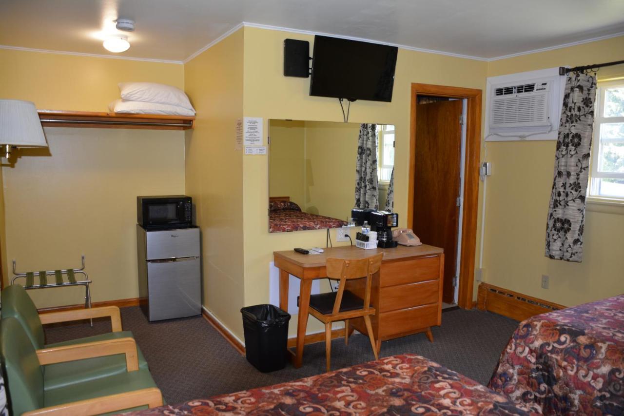 The Village Motel Richfield Springs Esterno foto