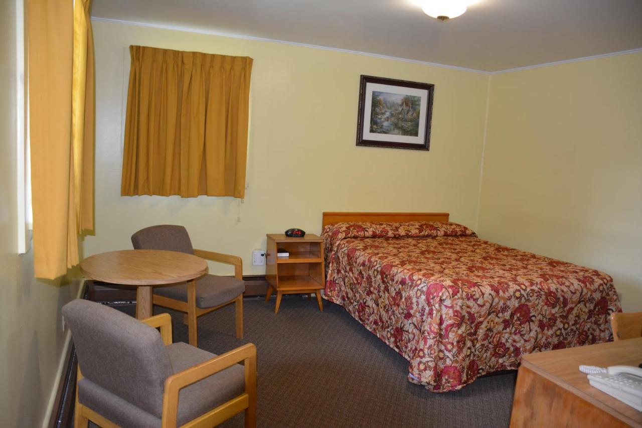 The Village Motel Richfield Springs Esterno foto
