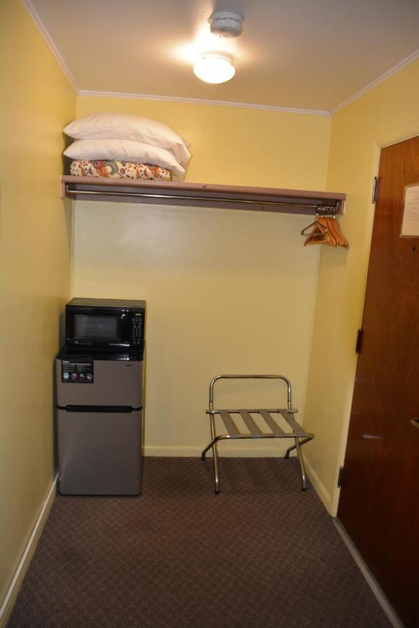 The Village Motel Richfield Springs Esterno foto