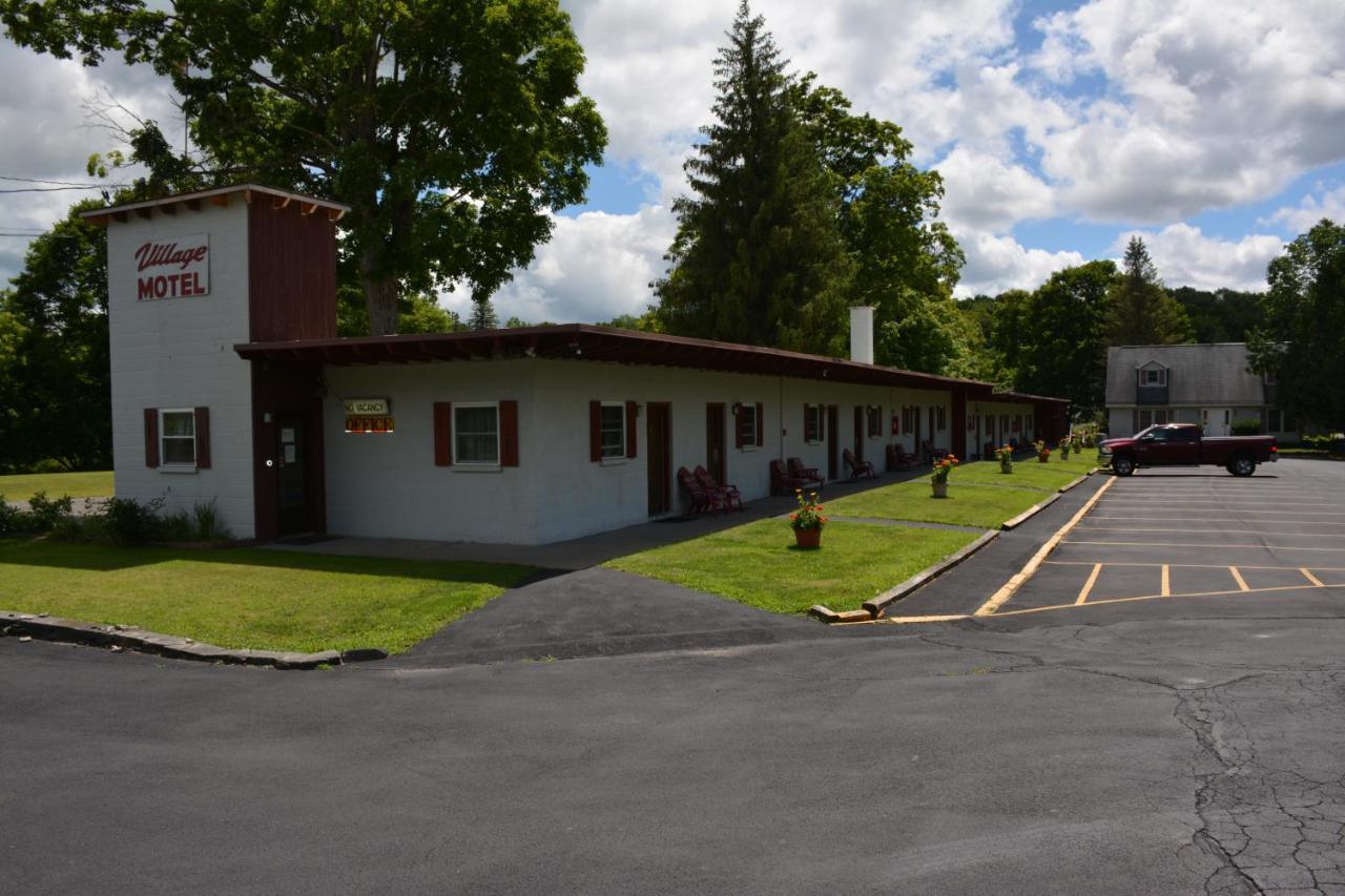 The Village Motel Richfield Springs Esterno foto