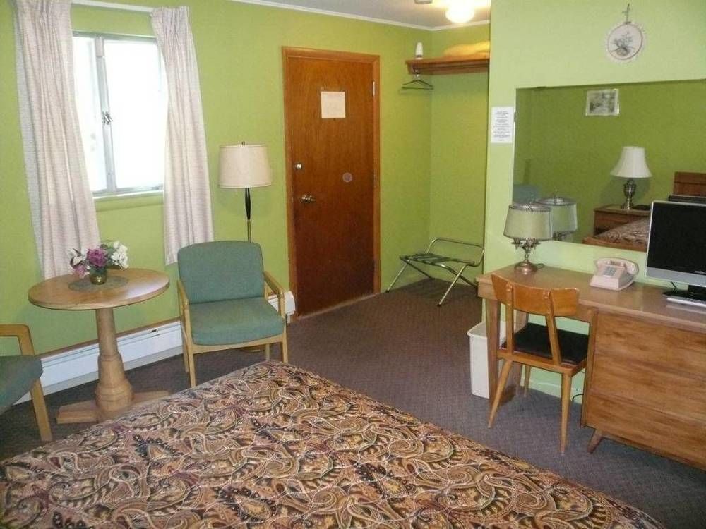 The Village Motel Richfield Springs Esterno foto