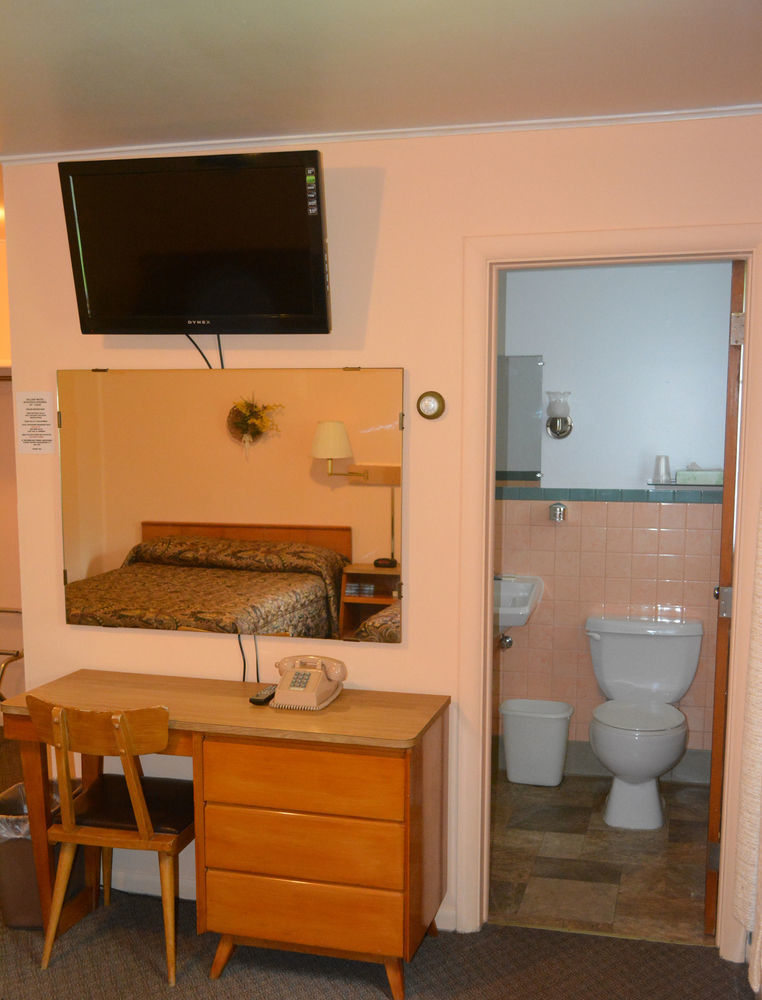 The Village Motel Richfield Springs Esterno foto