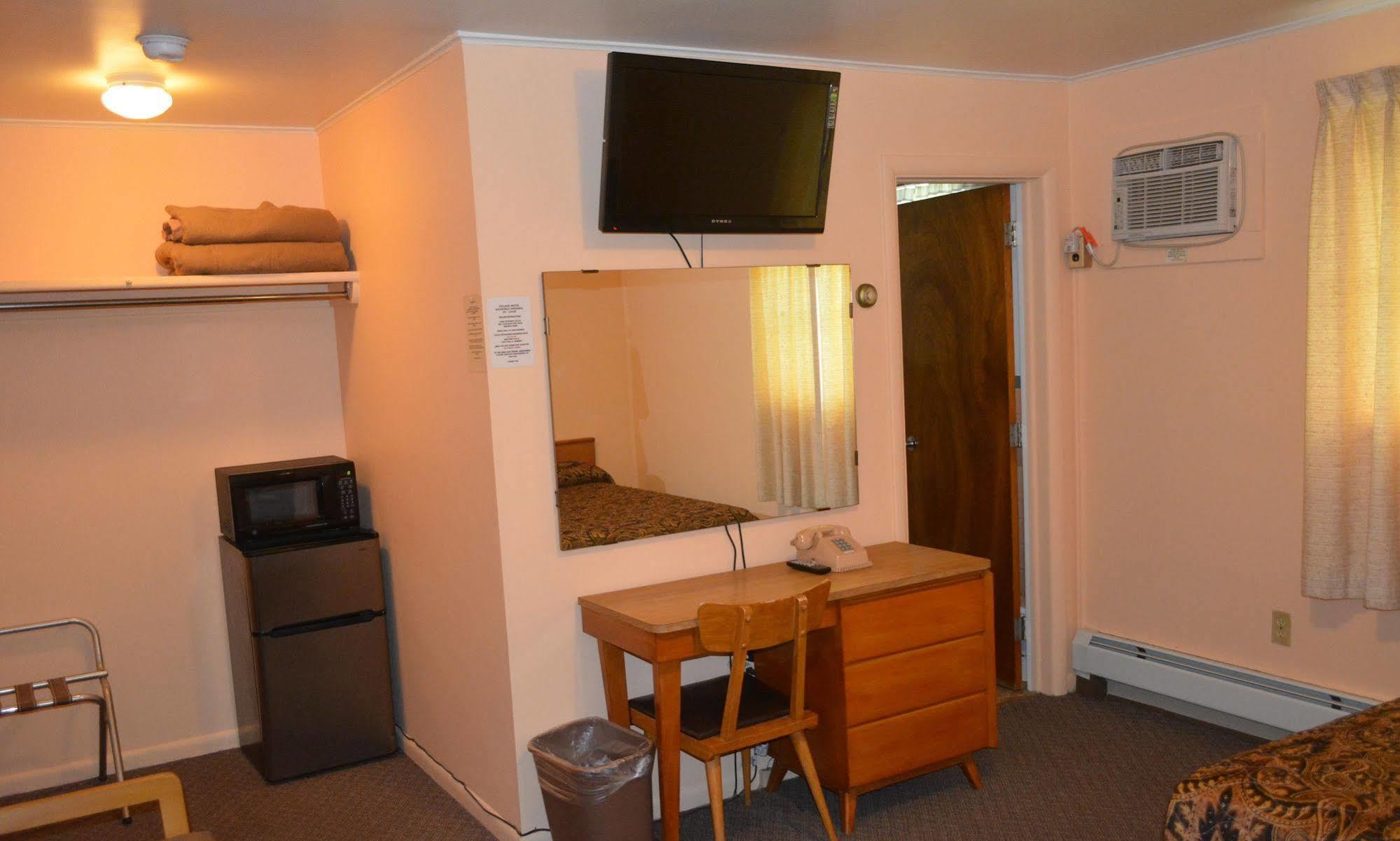 The Village Motel Richfield Springs Esterno foto